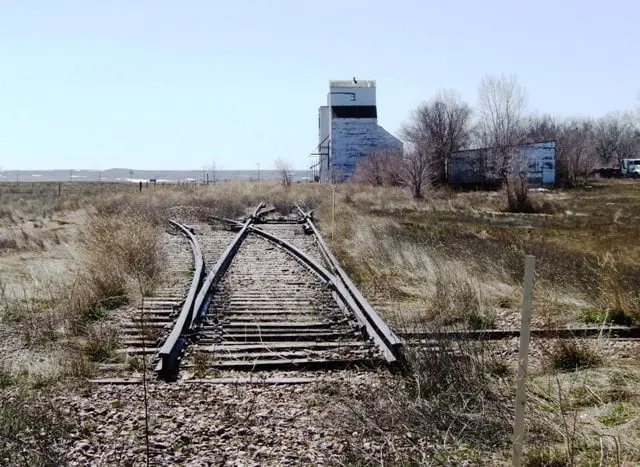 Val Marie SASK location of art workshop offered by experienced artist and teacher Laureen Marchand
