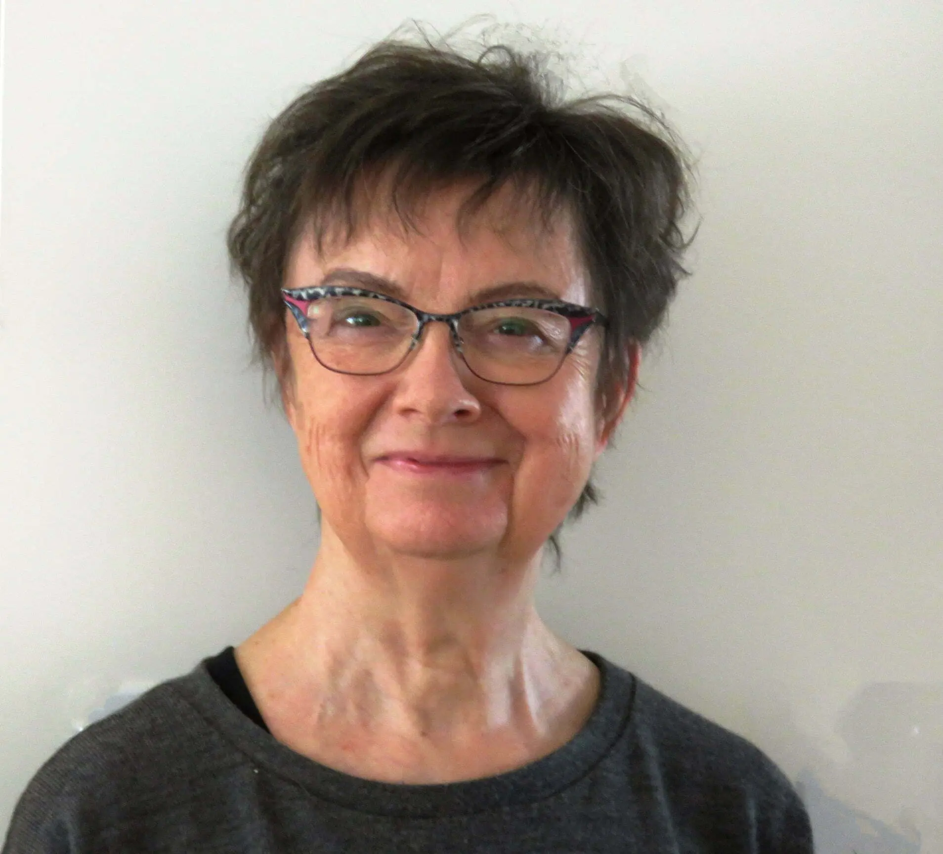 Headshot of experienced artist and teacher Laureen Marchand, workshop leader in Val Marie SASK